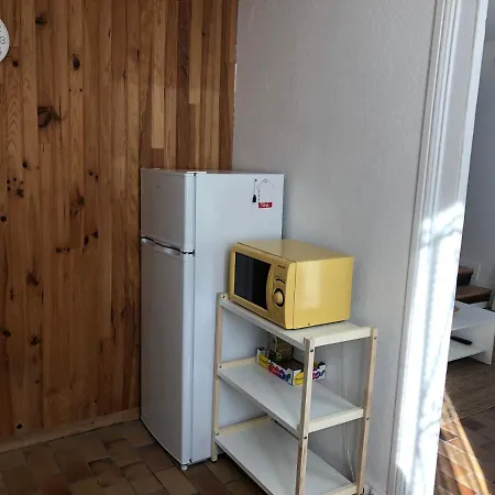 Petite Maison Avec Terrasse Holiday home Jurancon