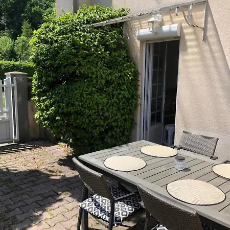 Petite Maison Avec Terrasse Holiday home