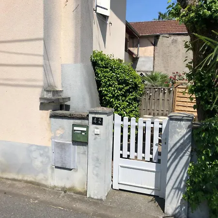Feriehus Petite Maison Avec Terrasse Jurançon