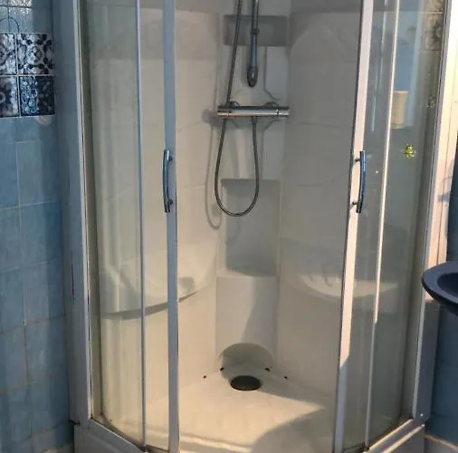 Petite Maison Avec Terrasse